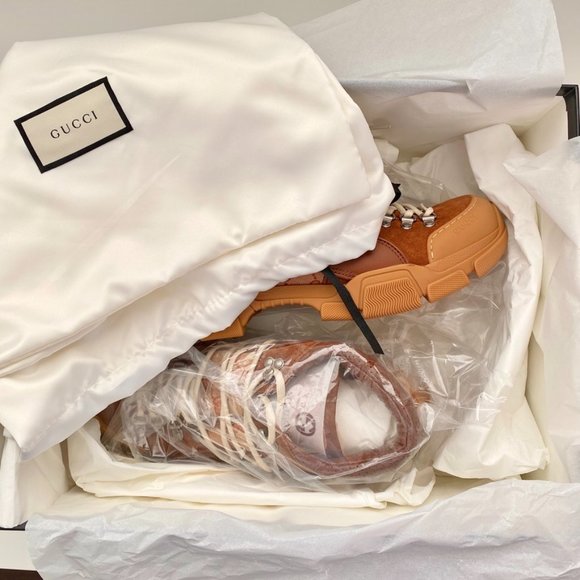 Gucci Flashtrek GG Logo Suede Low Top Ankle Boots main image 5